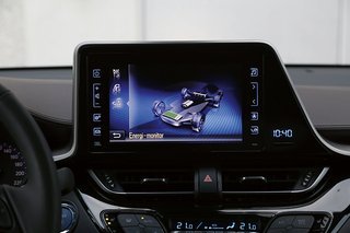 Toyota C-HR skærm hybrid