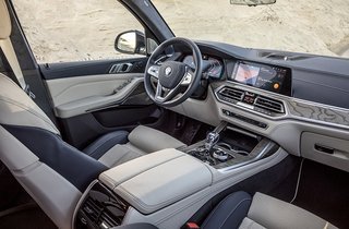BMW X7 kabine