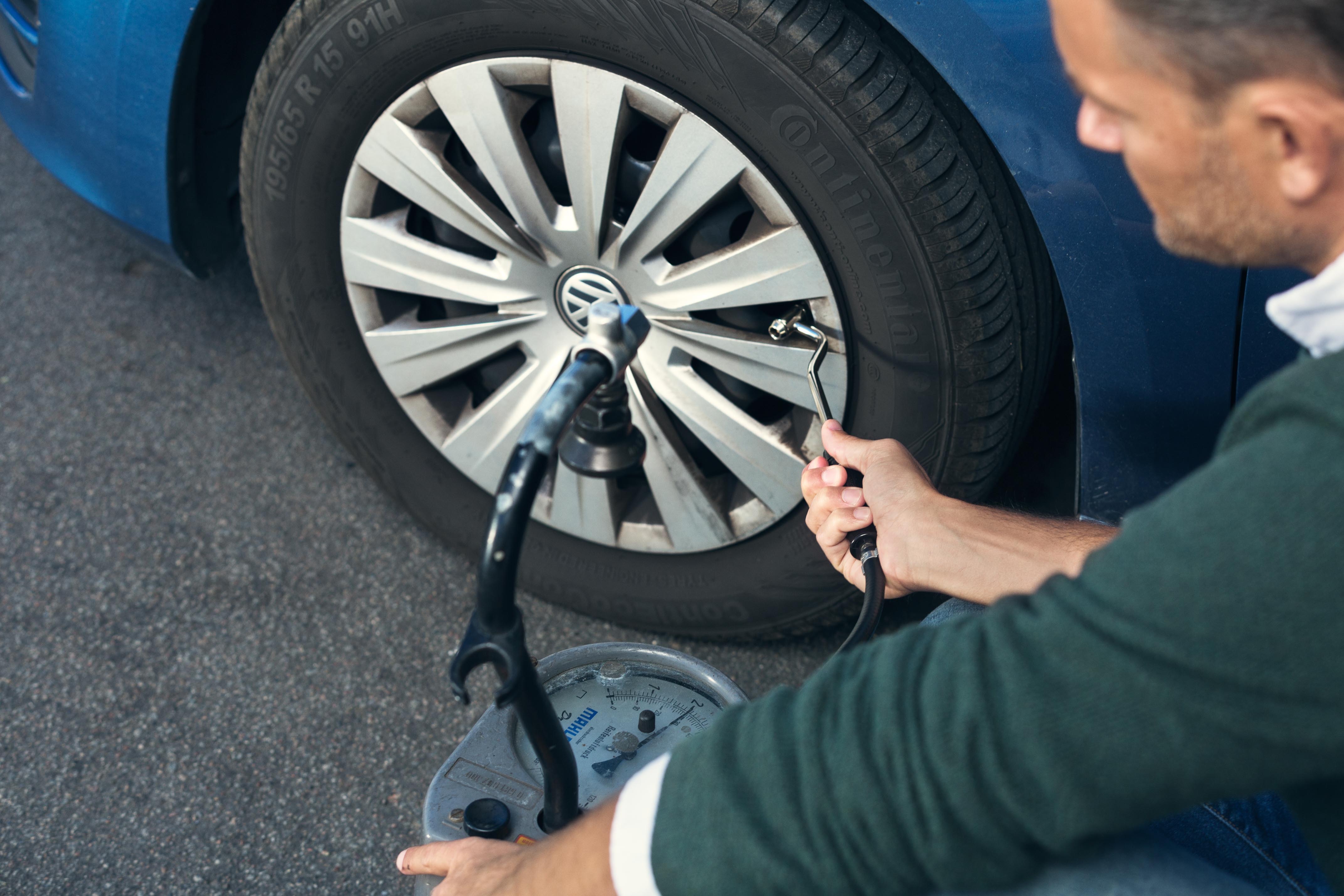 sværge løn klynke Find de rigtige dæk til bil: Sådan gør du | FDM