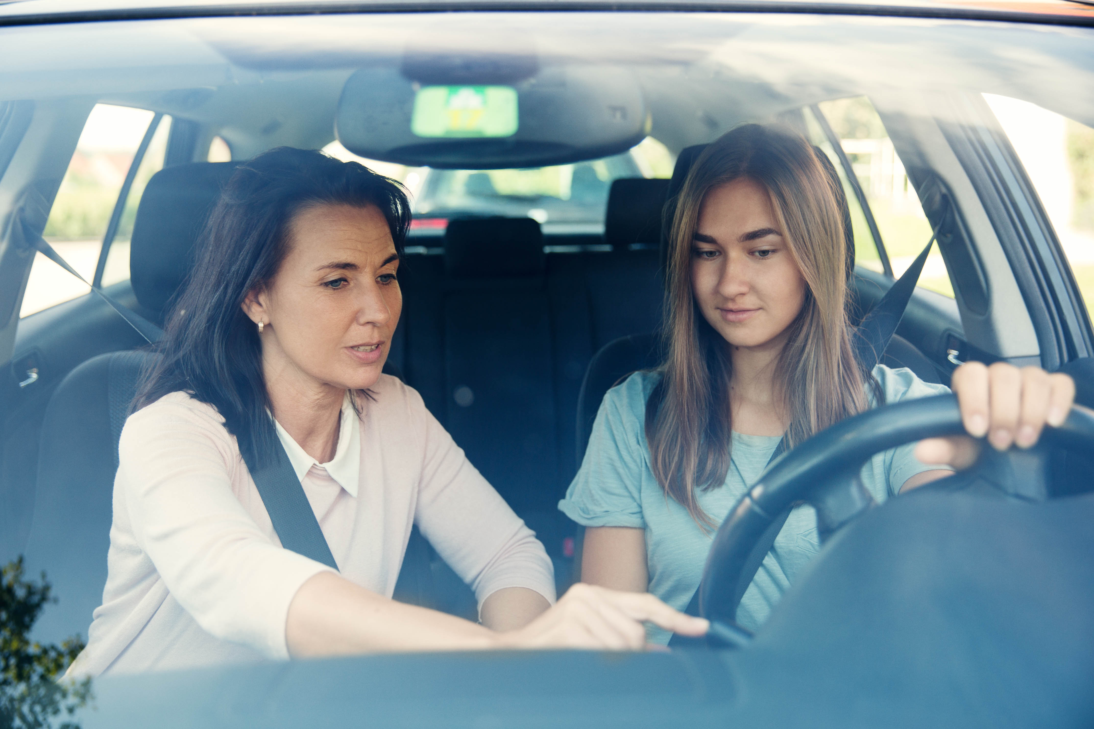 Tjek her hvad du skal gøre for at få dit første kørekort | FDM
