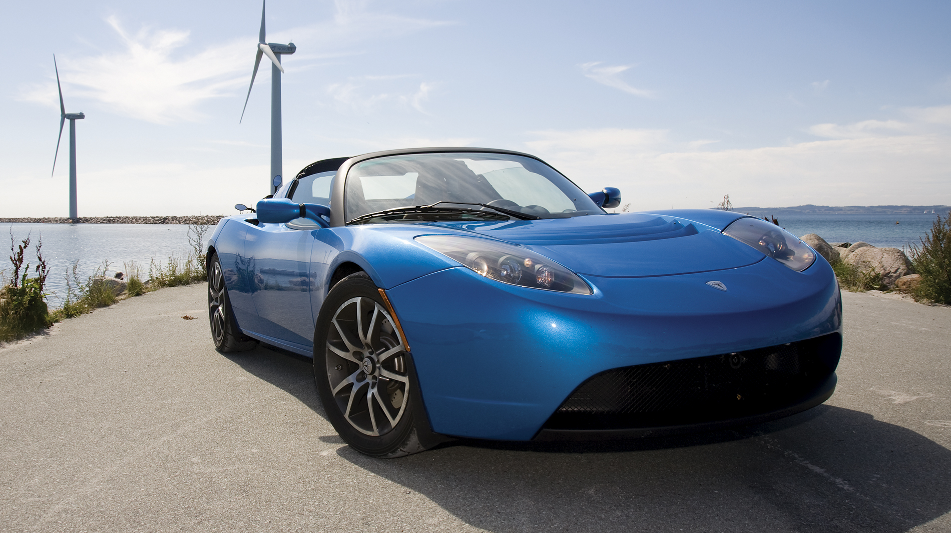 Tesla Roadster en elegant og fantastisk elbil. Læs testen nu | FDM