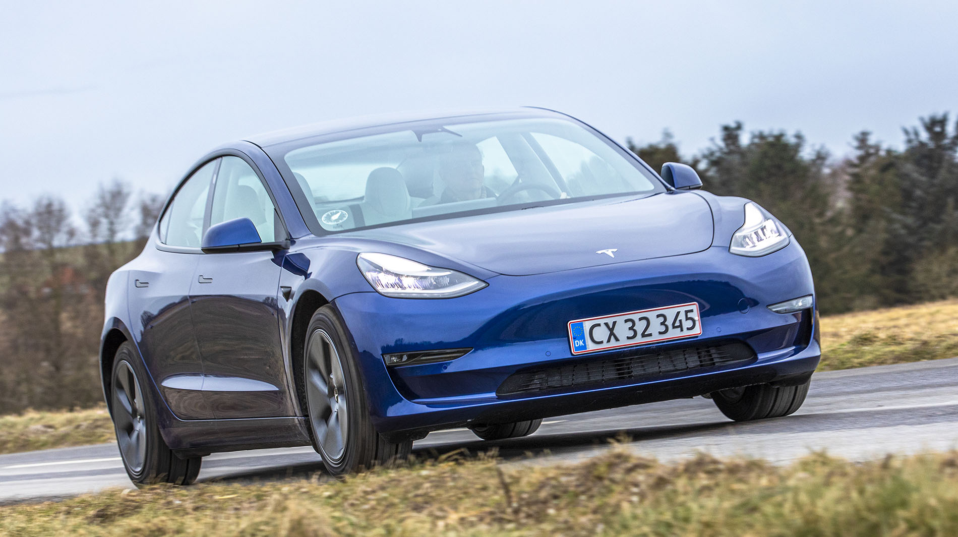 tesla-model-3-er-stadig-en-k-reglad-elbil-l-s-testen-nu-fdm