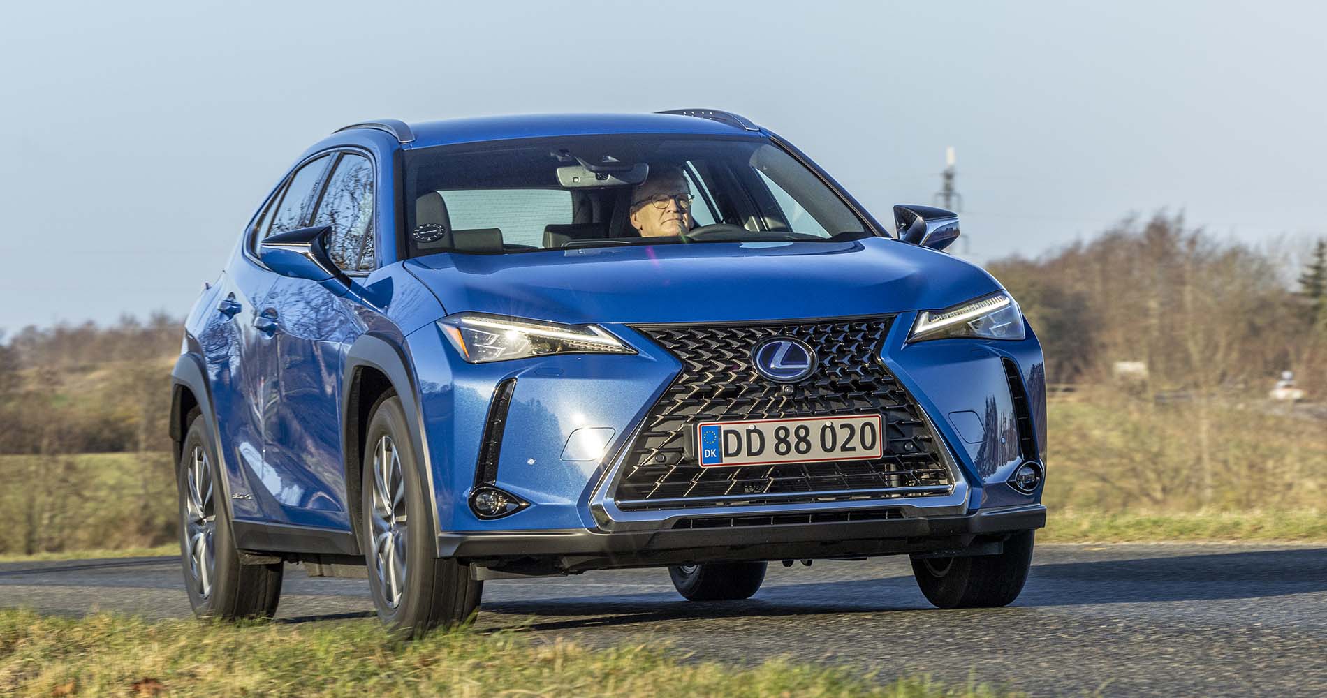 for-ldet-lexus-ux300-e-skuffer-l-s-testen-fdm