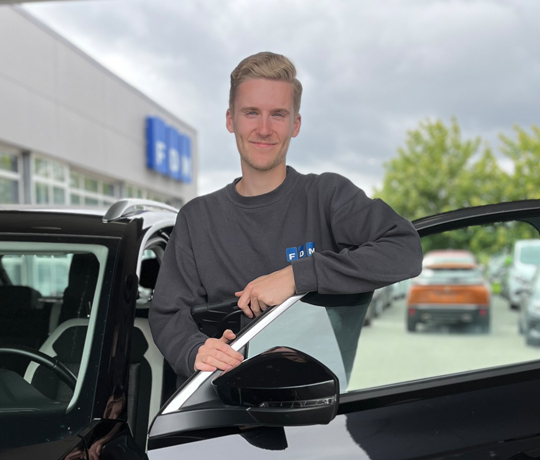 Testassistent hos FDM Test og bilsyn