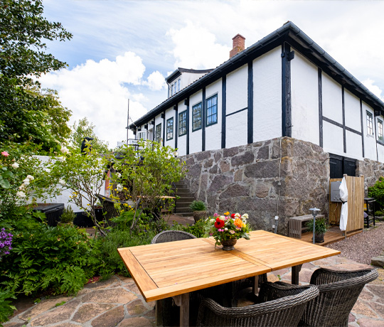 Helligkildehuset Svaneke - rabat på ferien med FDM og Team Bornholm