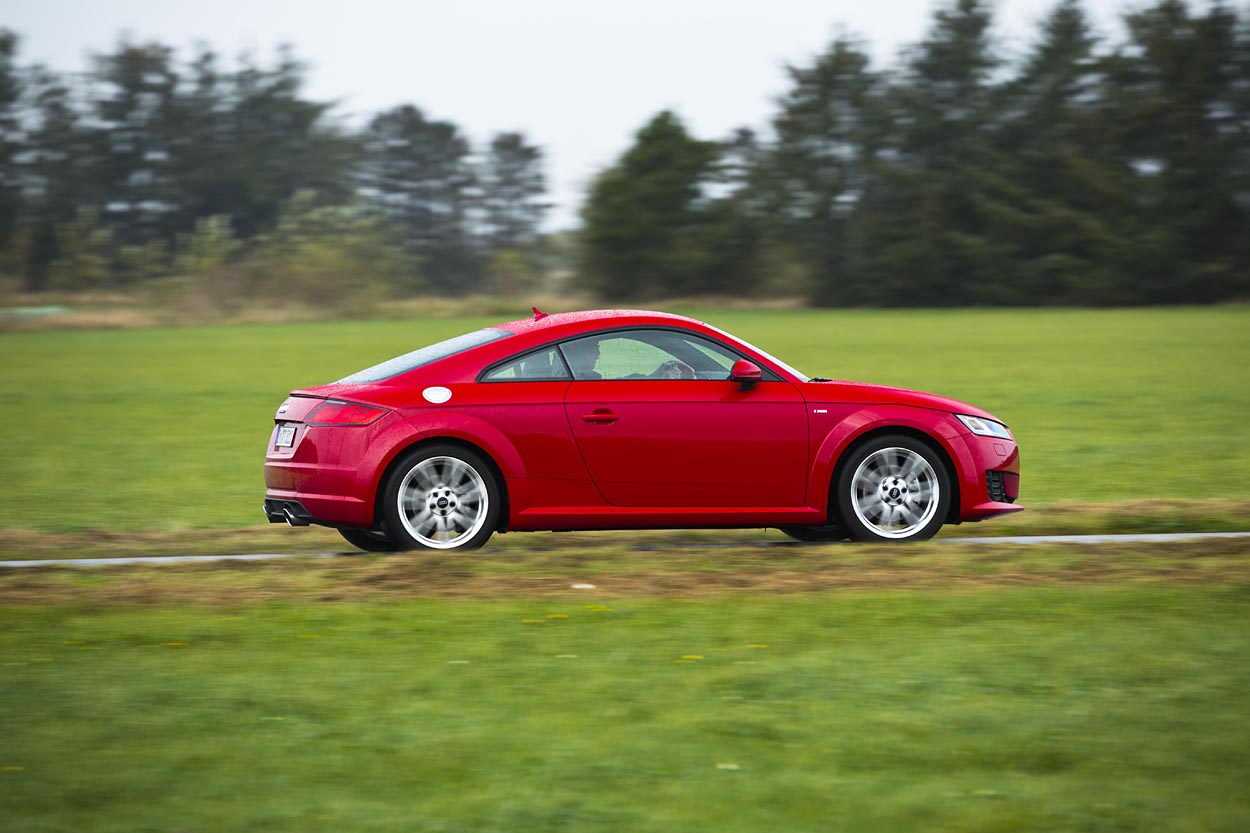 Linjerne er strammet op, men Audi TT er umiskendeligt sig selv i denne nyeste generation. Fotos: Karsten M. Lemche, FDM