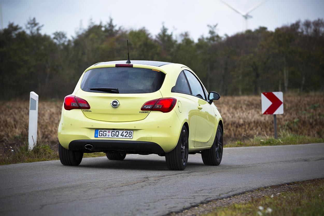 Opel Corsa er nu klar i fjerde generation. Bilen dukker til januar op både i tre- og femdørs udgaver. Fotos: Karsten M. Lemche, FDM