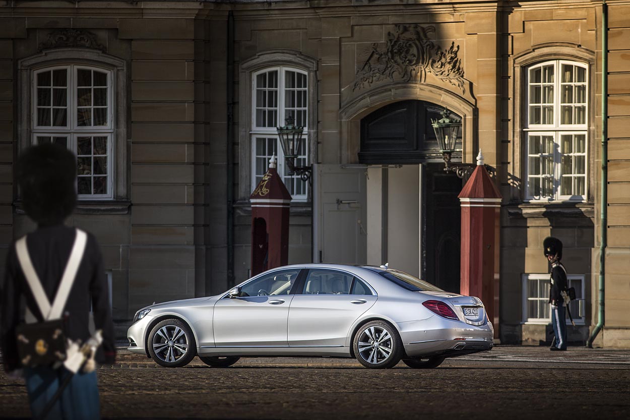 Trods verdens højeste afgifter valgte Mercedes at præsentere den nye S500 Plug-In i København.