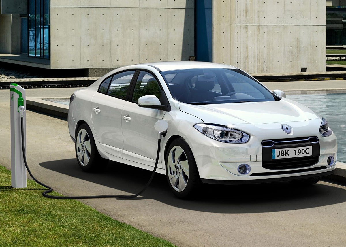 Elbilen Renault Fluence Z.E. har dansk udstillingsdebut i Herning. 1.000 prøveture udbydes.