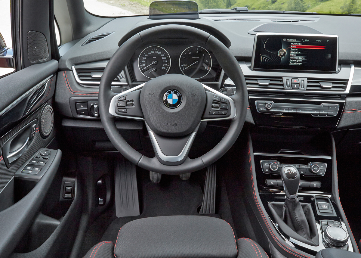 Interiøret er ikke markant forskelligt fra andre modeller fra BMW. Materialekvaliteten er imponerende og mulighederne for ekstra udstyr er enorme.