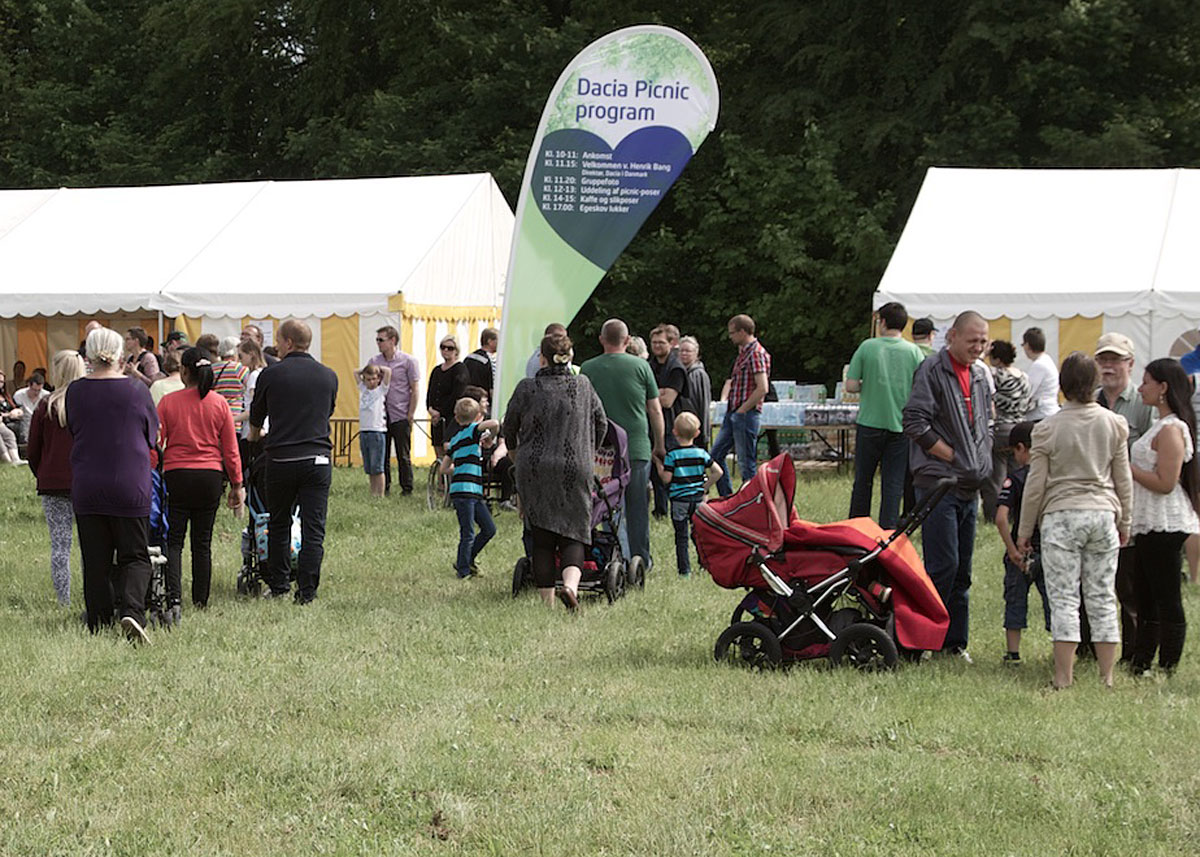 1.900 deltog sidste år i Dacia Picnic. Forventningen var dengang 300. I år er 3.000 tilmeldt. Foto: Dacia