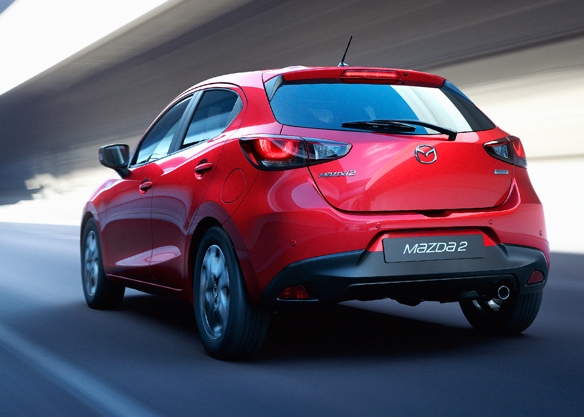 Mazda 2 får det dramatiske design vi kender fra de større modeller. Foto: Mazda