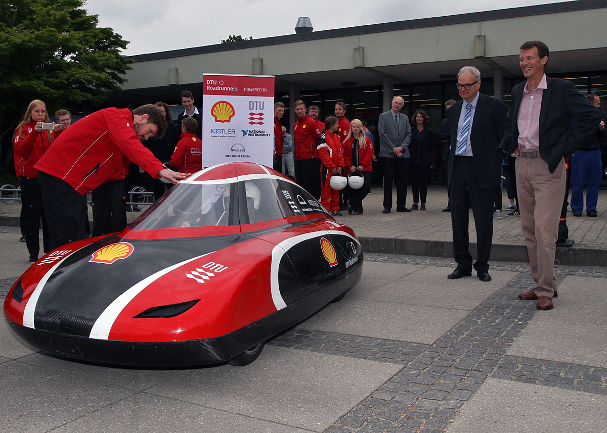 Prins Joachim deltog som sædvanlig vil den officielle præsentation af DTUs øko-racere, der skal deltage i Shell Eco-Marathon 2016. Fotos: Torben Arent