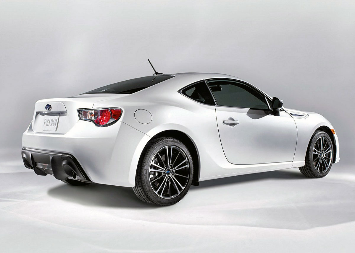 Subaru BRZ - selv fælgene ser ud til at være de samme som på Toyota GT 86.