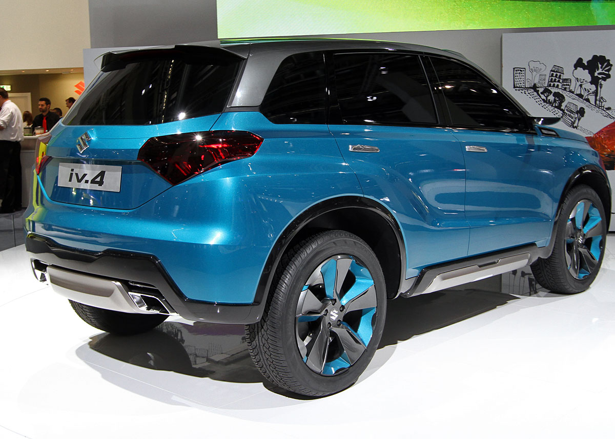 Suzuki iV-4 er et koncept, men peger ret konkret på en lille SUV i 2015.