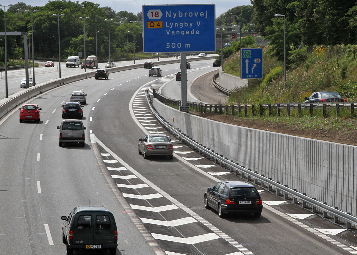 Den nye tilkørselsrampe fletter ind på Motorring 3 som begyndelsen af motorvejens tredje spor.