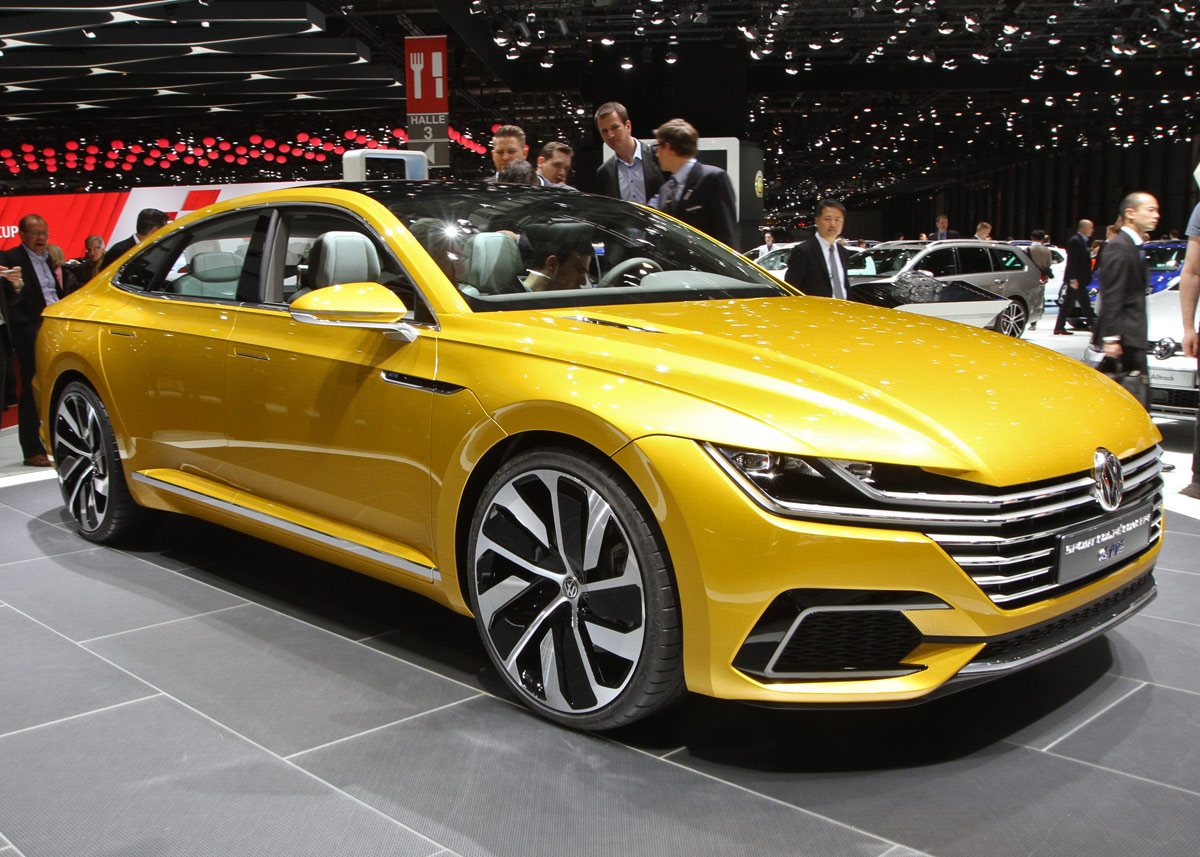 Arteon får samme brede grill som Sport Coupe, men vi gætter på, at den nederste del bliver reduceret.