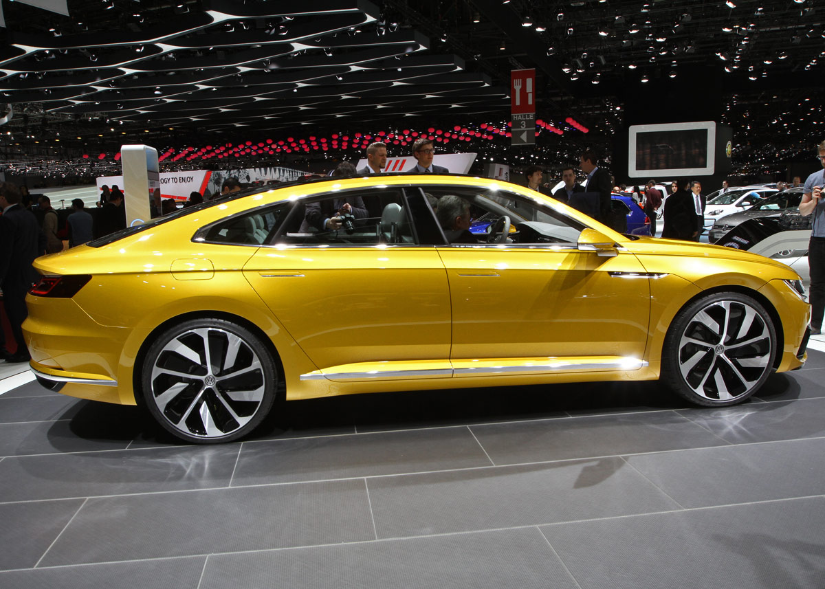 Konceptbilen Sport Coupé fra 2015 giver et bedre indtryk af Arteon end stregtegningen. Fotos: Torben Arent