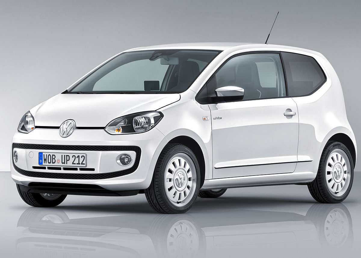 VW Up blev vist først af de nye trillinger. Up og Citigo er stort set ens. Fronten er forskellig og så har sideruden på den tredørs en forskellig udformning.