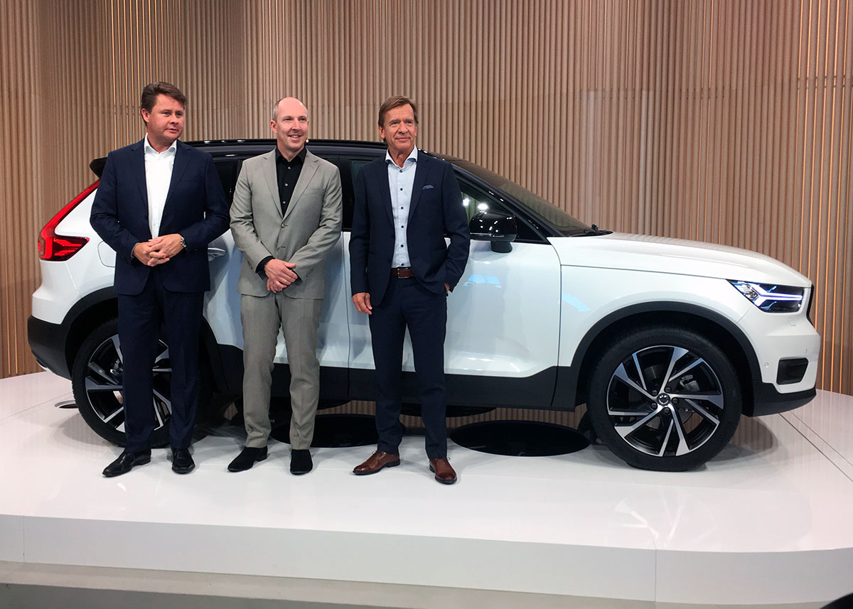 Volvo havde lagt sig op ad modeugen i Milano, da XC40 skulle præsenteres - for at understrege betydningen af det ungdommelige design. Med var bl.a. Volvo Cars administrerende direktør, Håkan Samuelsson (t.h.)