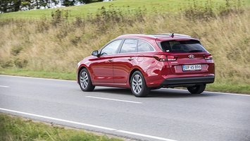 Hyundai i30 bagfra