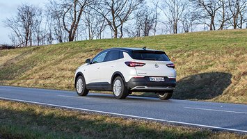 Opel Grandland X bagfra