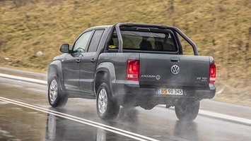 VW Amarok bagfra