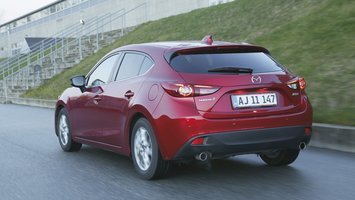 Mazda 3 bagfra