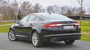 Jaguar XF bagfra