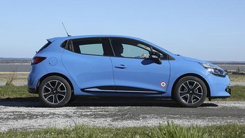 Renault Clio fra siden