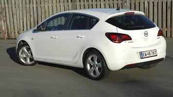 Opel Astra bagfra