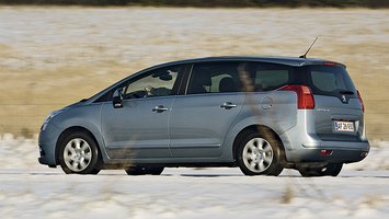 Peugeot 5008 bagfra