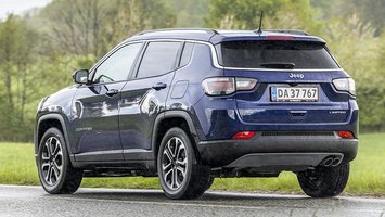 Jeep Compass bagfra