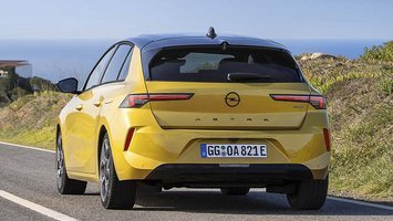 Opel Astra set bagfra