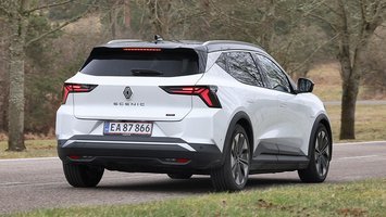 Hvid Renault Scenic set bagfra