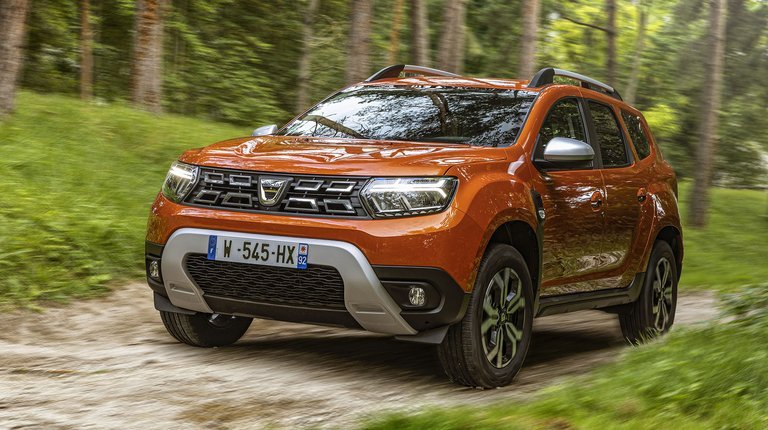 Dacia Duster i terræn