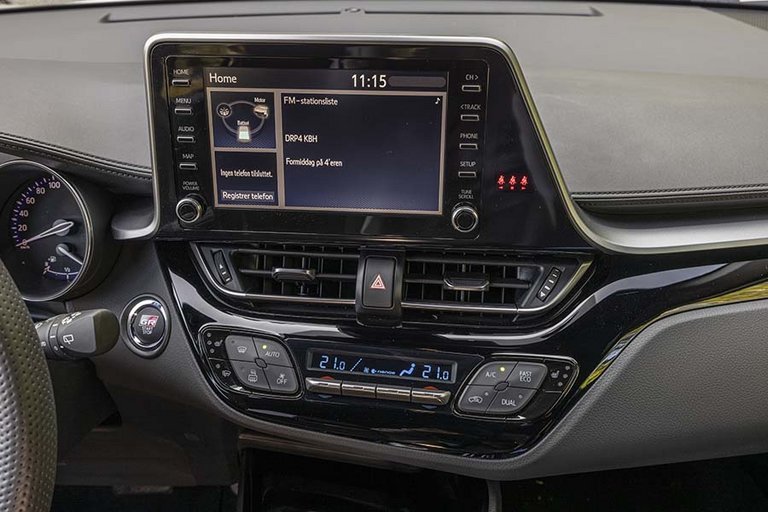 Toyota C-HR skærm