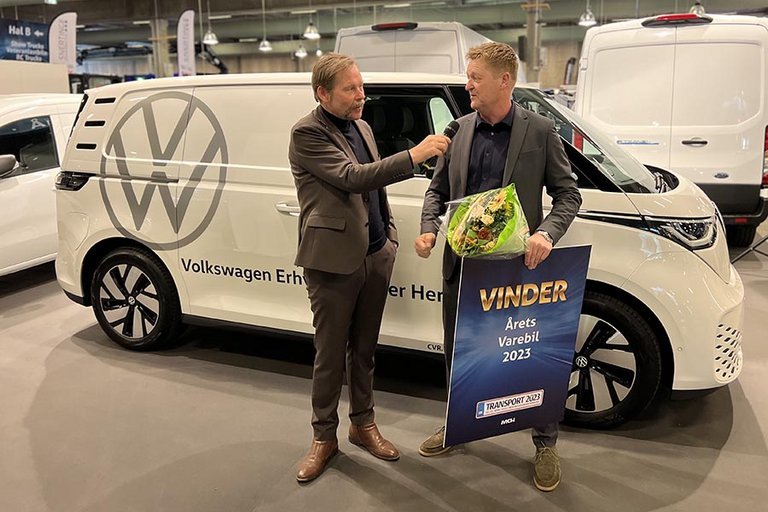 VW modtager prisen for Årets Varebil på Transportmessen i Herning. 