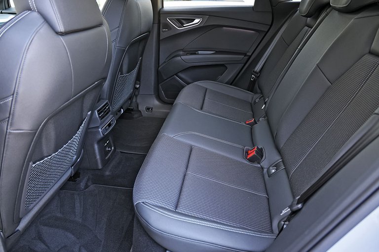 Bagsæde i en Audi Q4 e-tron