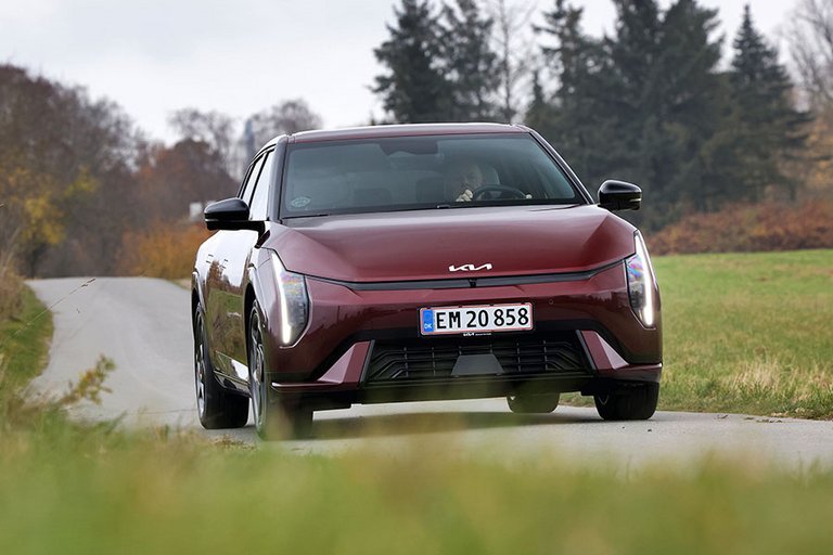 Kia EV4 set forfra
