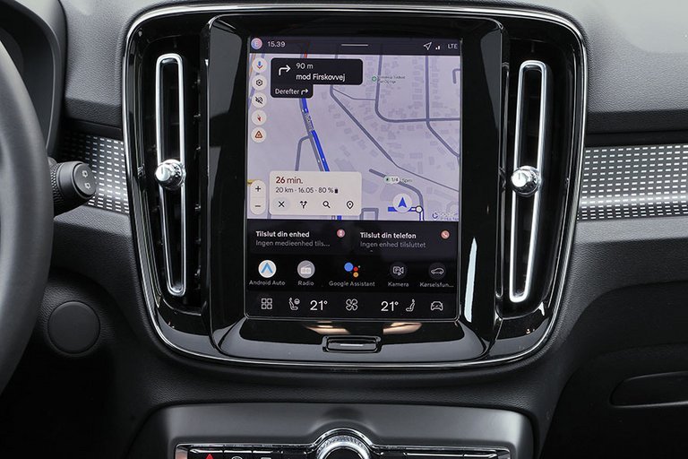 Stor skærm i en Volvo EX40