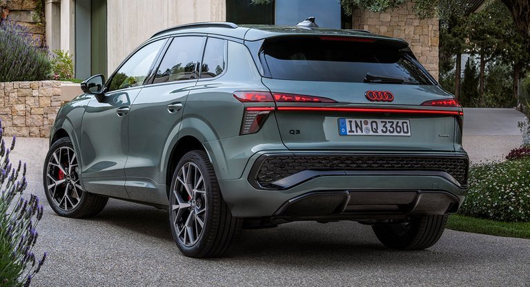 Audi Q3 bagfra.