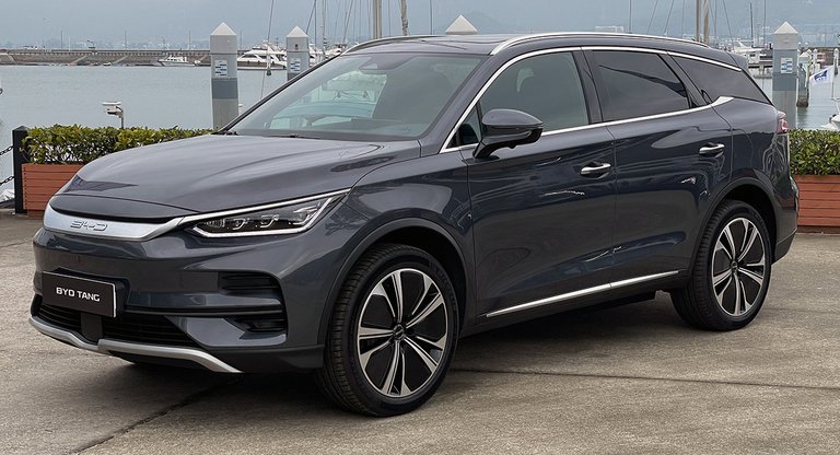 BYD Tang forfra.