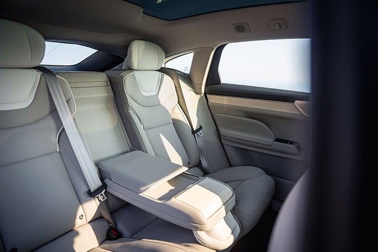 Bagsæde i en Volvo ES90