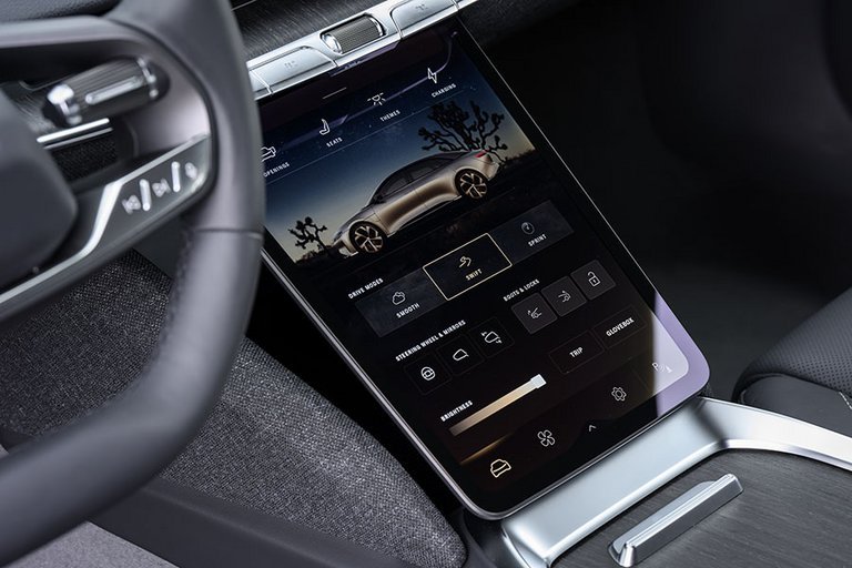 Stor skærm i kabinen i Lucid Air