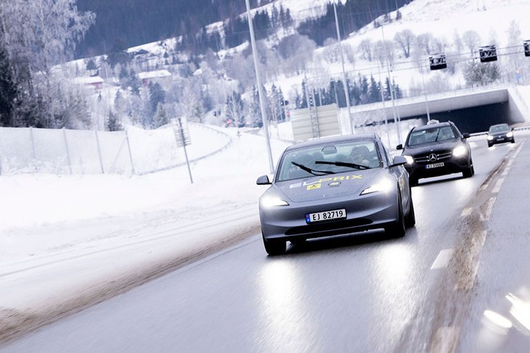 I rækkeviddemålingen blev Tesla Model 3 slået på målfoto, men målt på effektivitet er den klart den bedste i NAFs vintertest. 