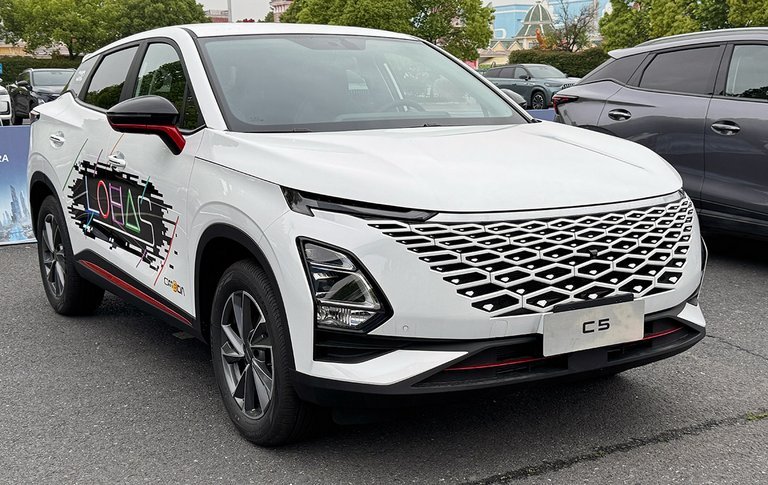 Omoda 5.
