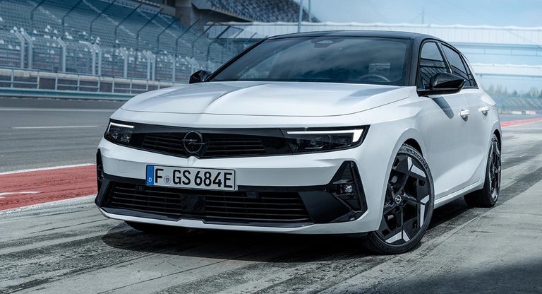GSe-betegnelsen er tilbage på Opels sportslige versioner. Først kommer Astra i oppeppede versioner med 225 hk.