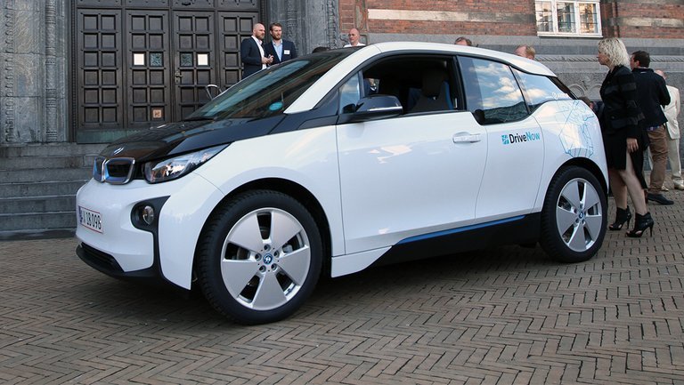 Bmw i3 deals share now