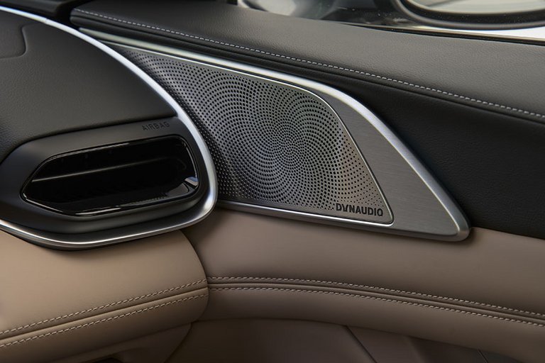 Dynaudio-højttaler i en Xpeng G9